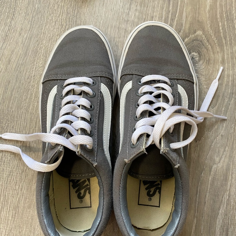 gray vans